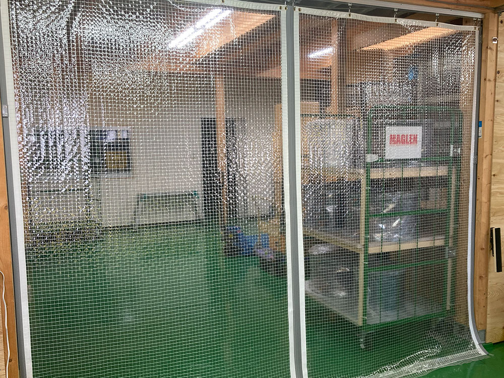 静電防炎（糸入り透明）